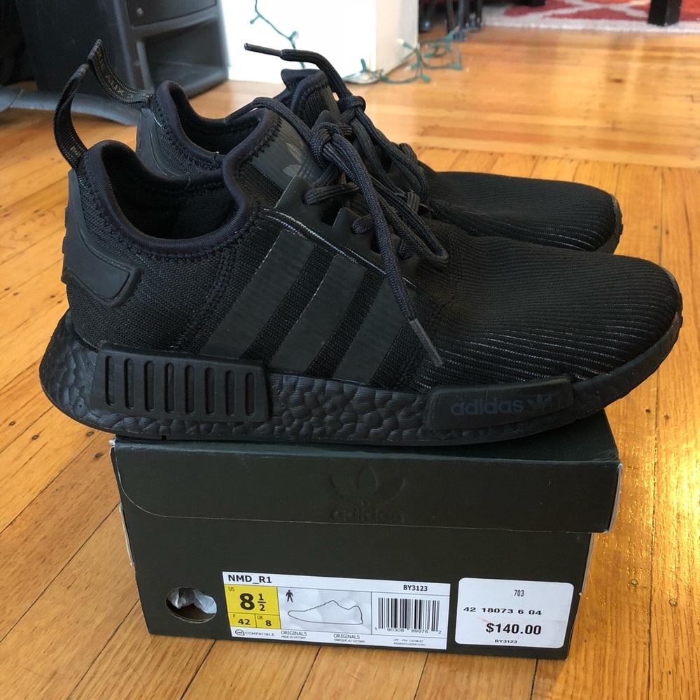 Adidas NMD R1 - Triple Black Reflective